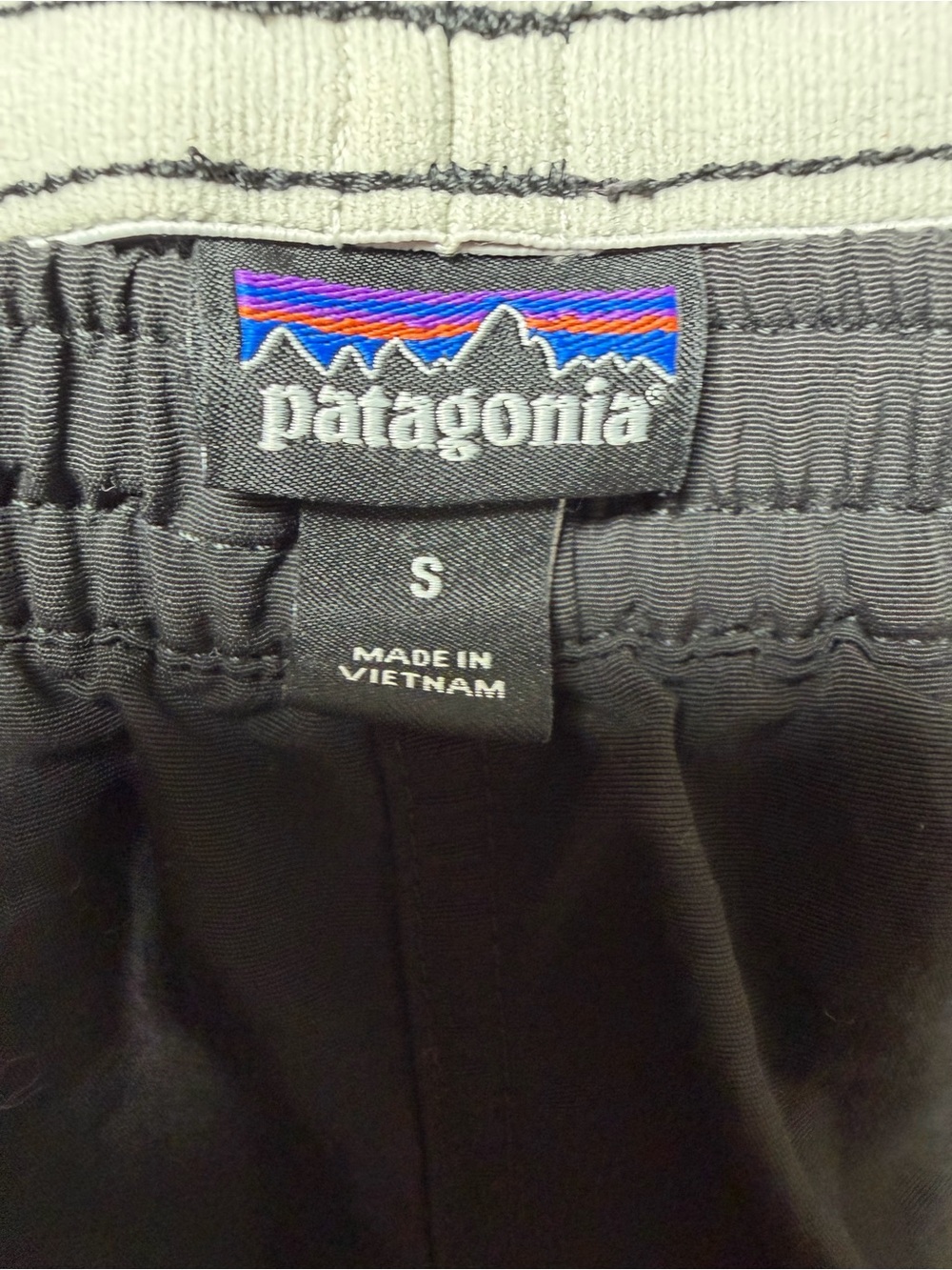Patagonia Black Athletic Elastic-Waist Unisex Shorts - Picture 9 of 12